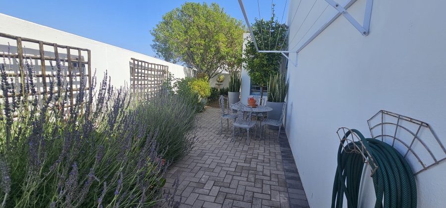 3 Bedroom Property for Sale in Blue Lagoon Western Cape